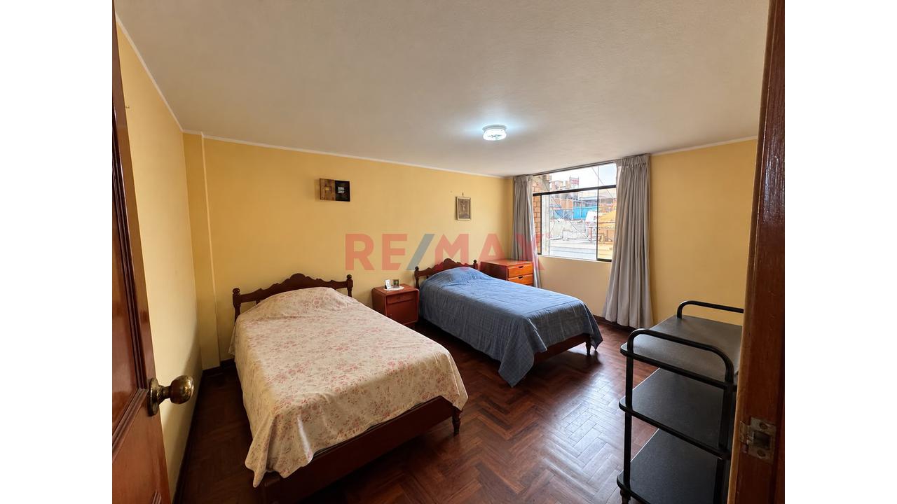 Vendo Departamento - El Agustino! Piso 4 | Urb. Huancayo ✨Zona 1✨ A 3 Cuadras De Puente Nuevo ¡Precio Negociable! - 8