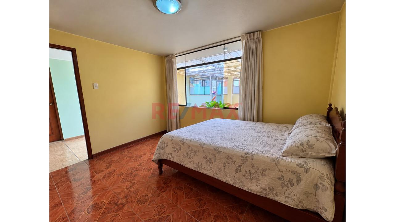 Vendo Departamento - El Agustino! Piso 4 | Urb. Huancayo ✨Zona 1✨ A 3 Cuadras De Puente Nuevo ¡Precio Negociable! - 7