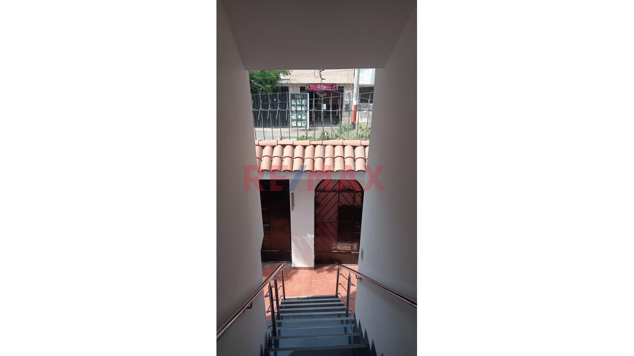 Gran Oportunidad Casa En Los Olivos — foto 4