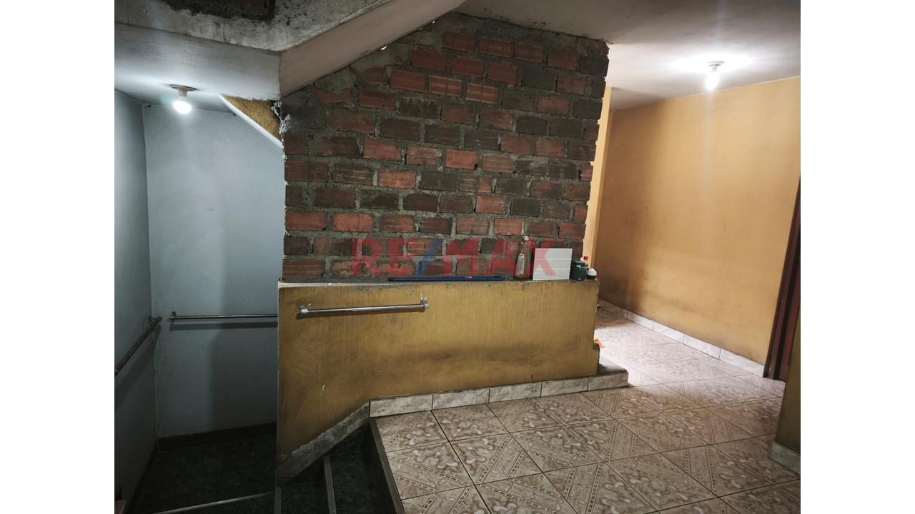 Se Vende Casa En Av Amancaes Zona Comercial — foto 9