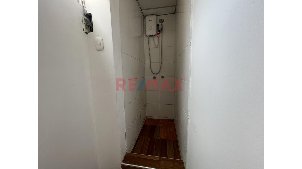 Se Alquila Departamento En San Isidro Limite Con Surquillo - Semi Amoblado — foto 10