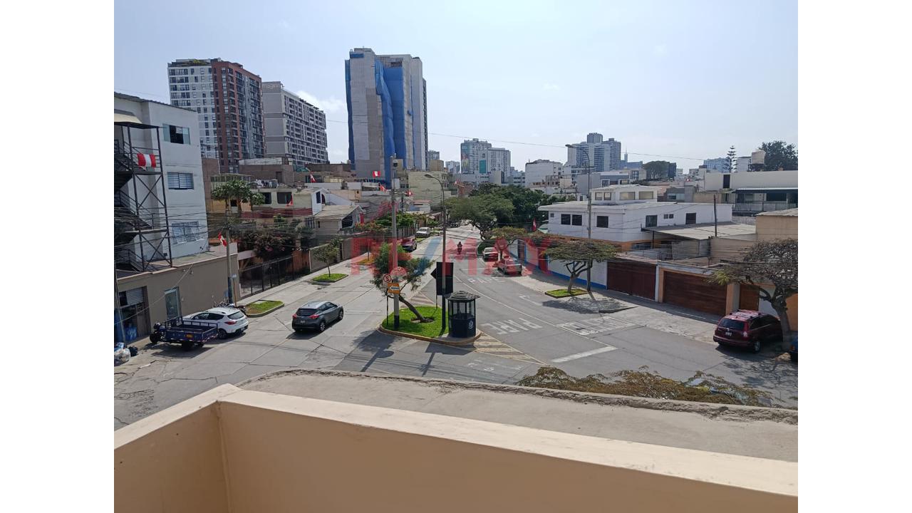 Se Alquila Departamento En San Isidro Limite Con Surquillo - Semi Amoblado - 13