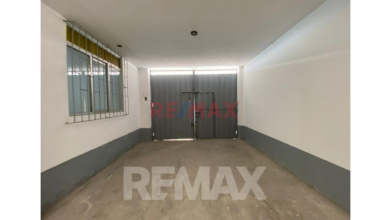 Se Alquila Local Comercial De 3 Pisos Ubicado En Avenida Pastor Sevilla — foto 8