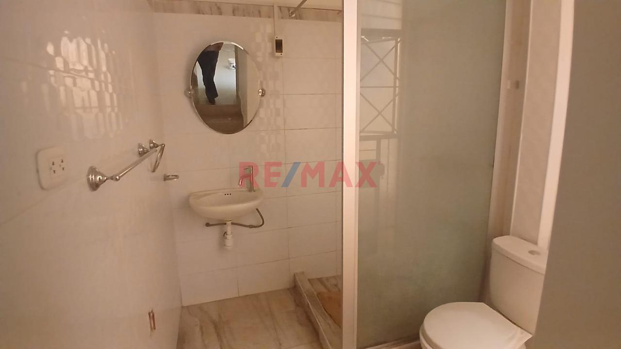 ¡Oficina En Alquiler En Av. Arequipa – Excelente Ubicación Comercial! — foto 12
