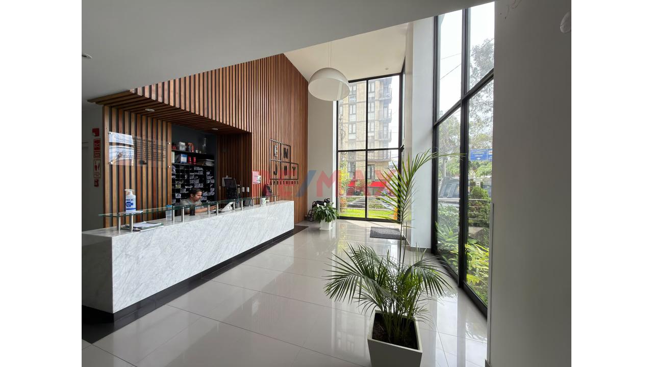 Departamento + Estacionamiento - En Alquiler - Av. Sanchez Carrión ! — foto 12