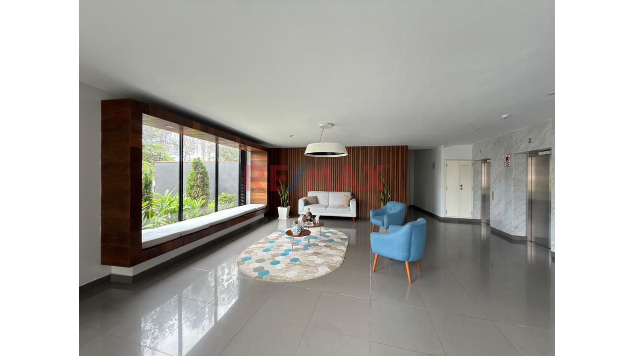 Departamento + Estacionamiento - En Alquiler - Av. Sanchez Carrión ! — foto 8