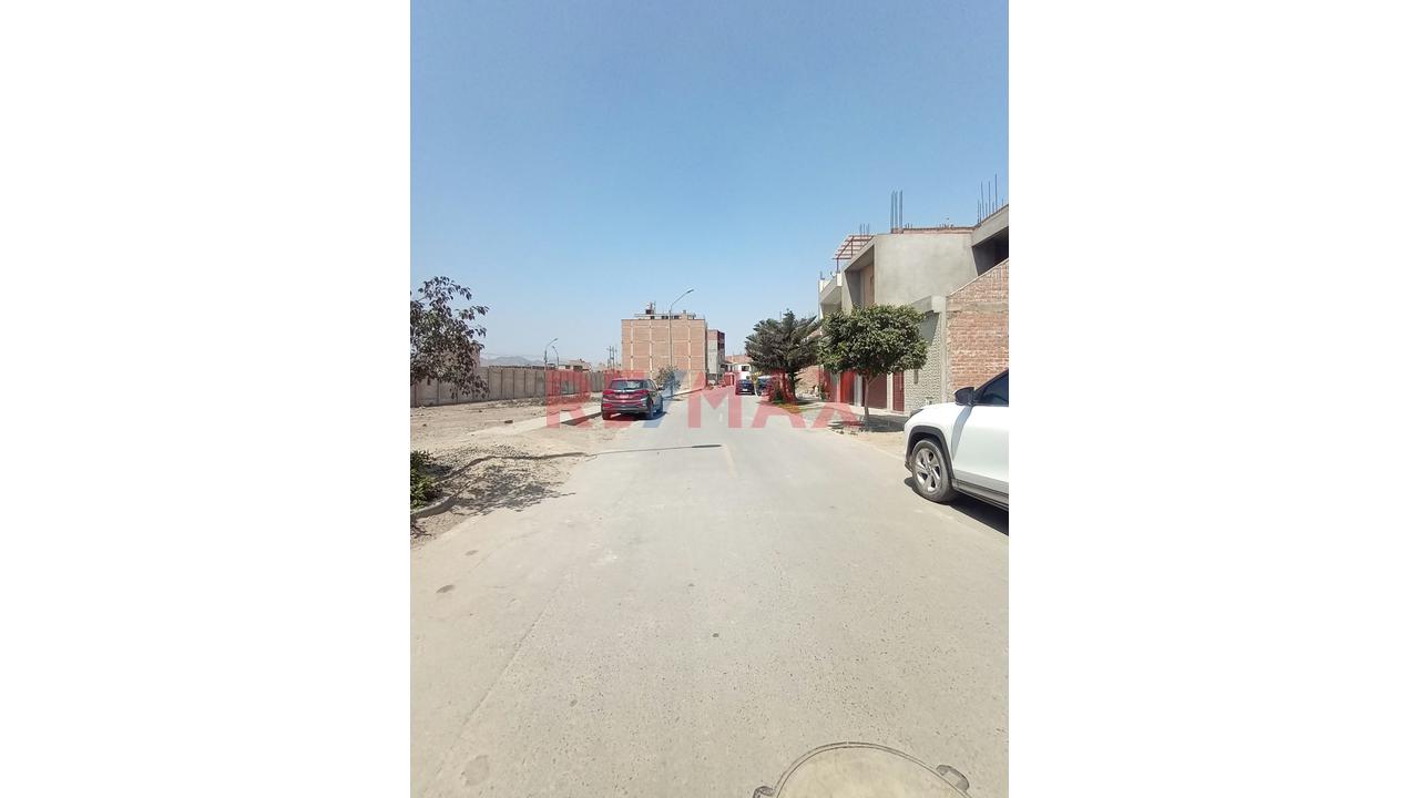 Terreno En Venta De 90 M² En La Urb. Las Cascadas De Menorca - Carabayllo - 2