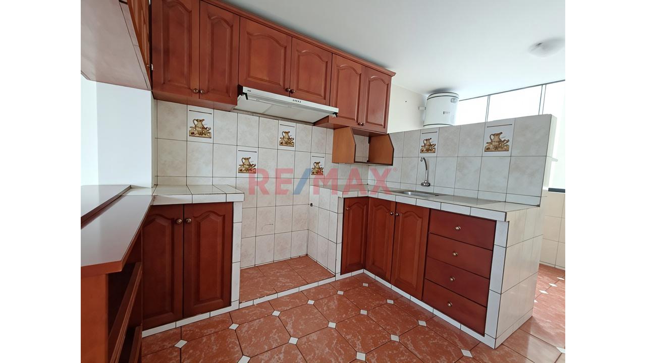 🏢 Alquiler De Departamento De 3 Dormitorios En La Molina (Cuarto Piso) - Urb. Santa Raquel — foto 7