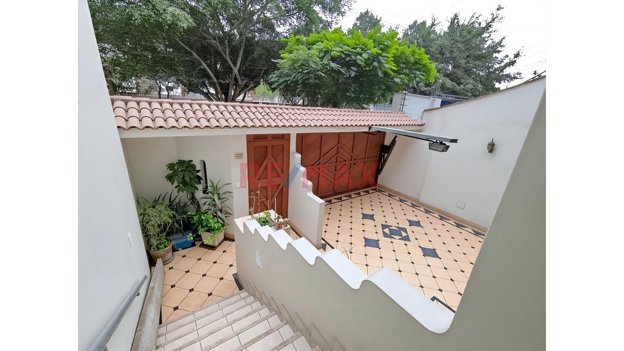 🏢 Alquiler De Departamento De 3 Dormitorios En La Molina (Cuarto Piso) - Urb. Santa Raquel — foto 4