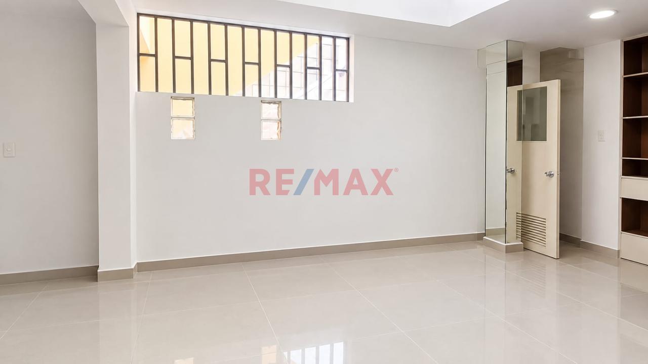 ¡Oficina En Alquiler En Av. Arequipa 37M – Excelente Ubicación Comercial! — foto 4