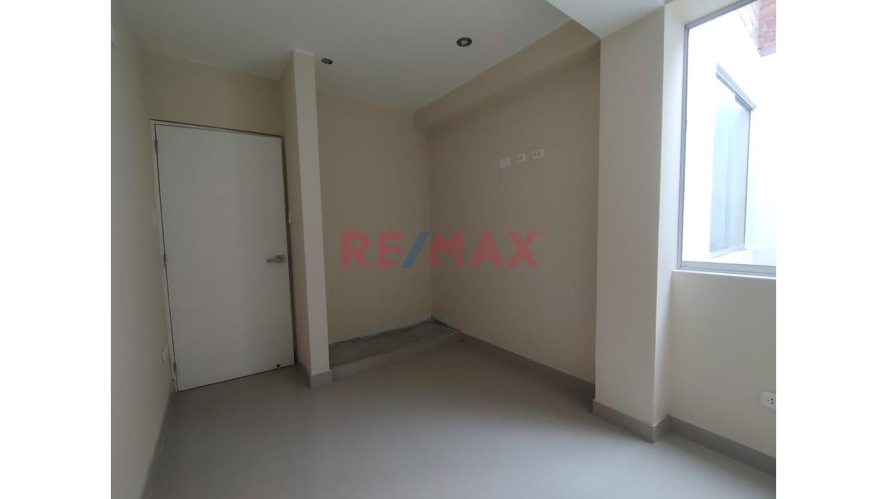 Departamento En Alquiler En San Juan De Miraflores 2Do Psio 90M2 Con Cochera — foto 6