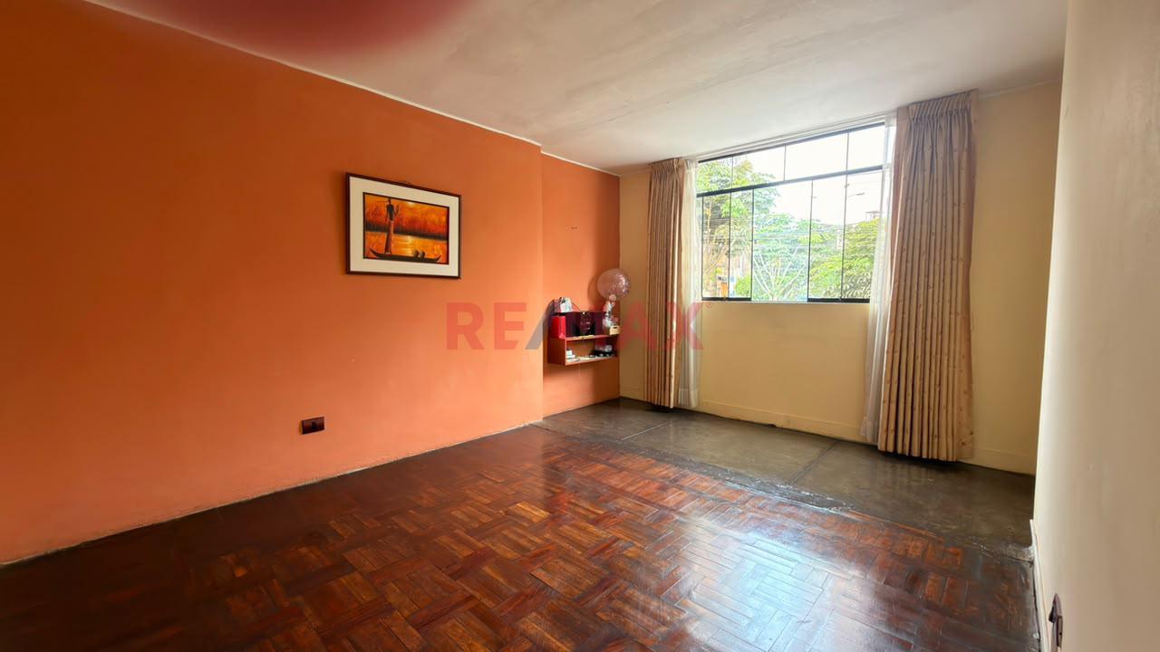 Casa Frente A Parque Con Terreno De 227.70 M² En El Arenal, San Juan De Miraflores — foto 9