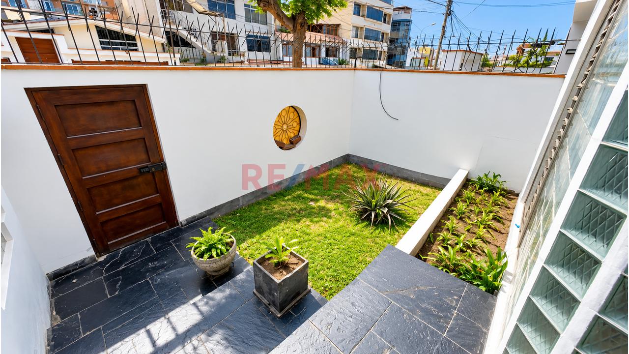Se Vende Casa De 471 M2 En San San Borja - 3