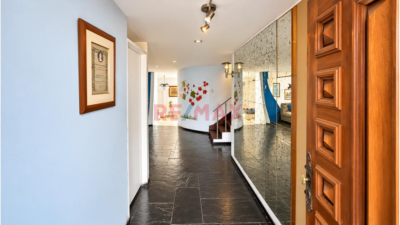 Se Vende Casa De 471 M2 En San San Borja - 4