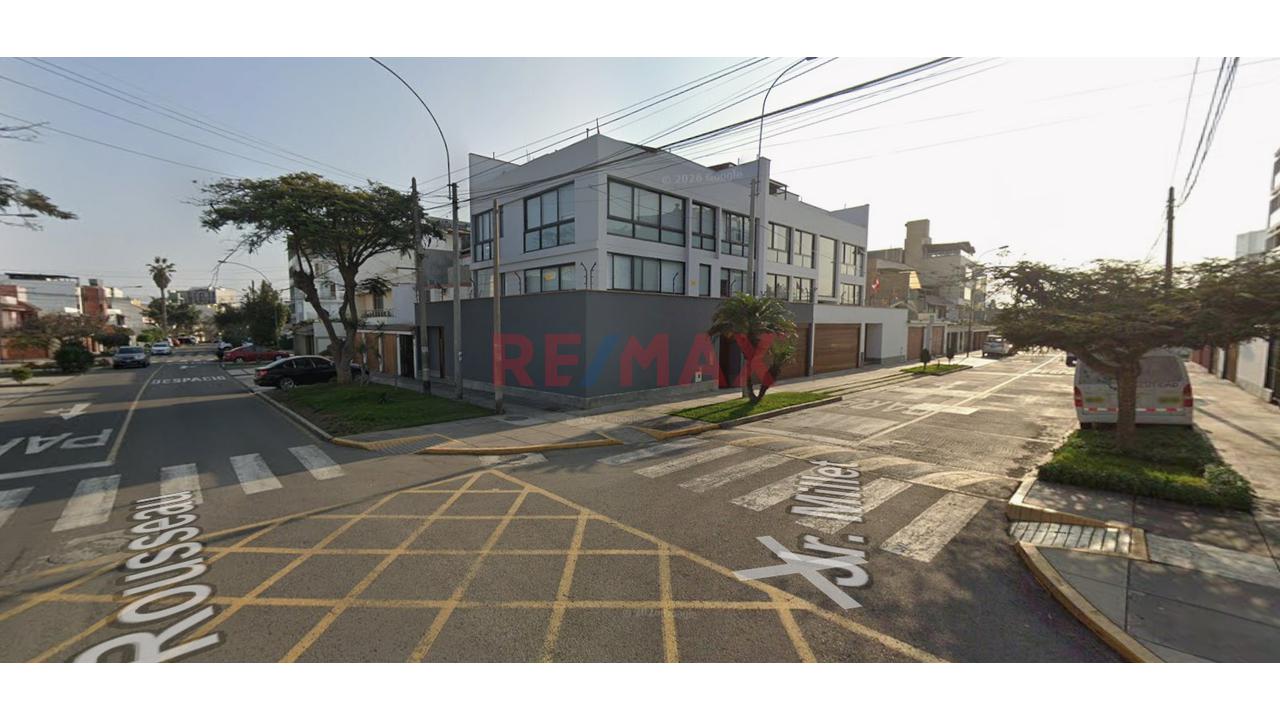 Se Vende Casa De 471 M2 En San San Borja — foto 4