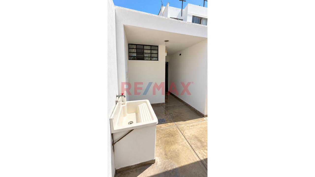 Se Vende Casa De 471 M2 En San San Borja - 11