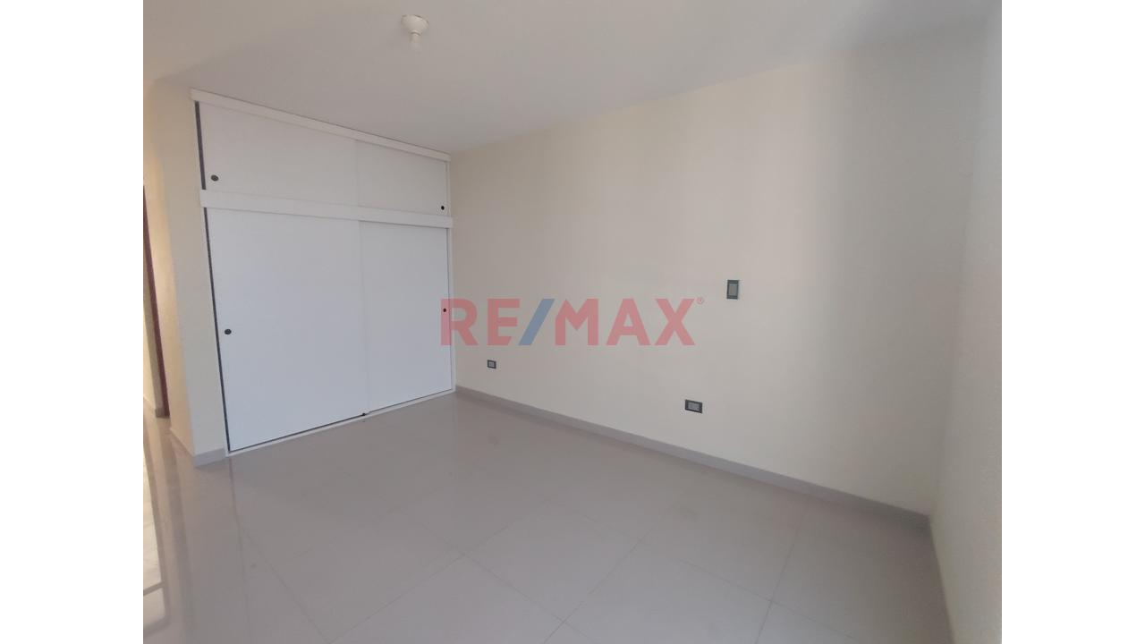 Departamento 103 M² En Socabaya – 3Er Piso, Bien Iluminado, Con Cochera Techada Independiente De 16.08 M² — foto 7