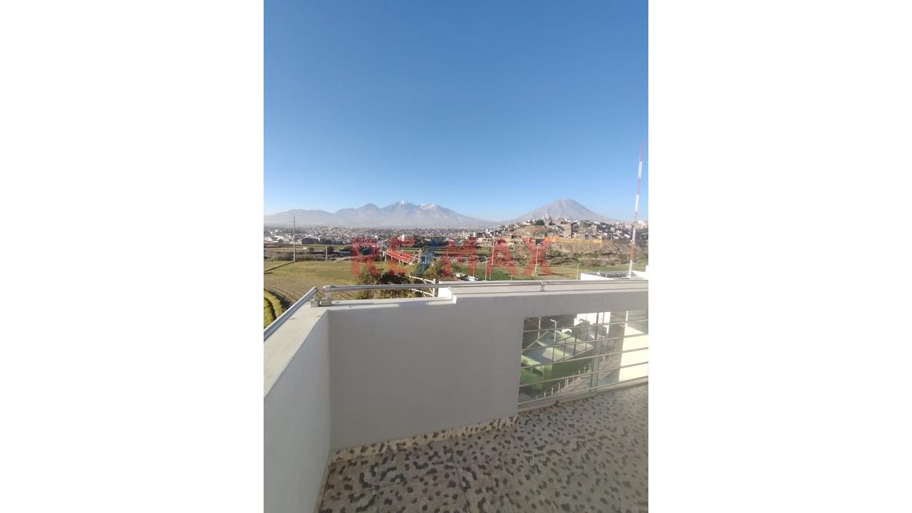 Departamento 103 M² En Socabaya – 3Er Piso, Bien Iluminado, Con Cochera Techada Independiente De 16.08 M² — foto 14