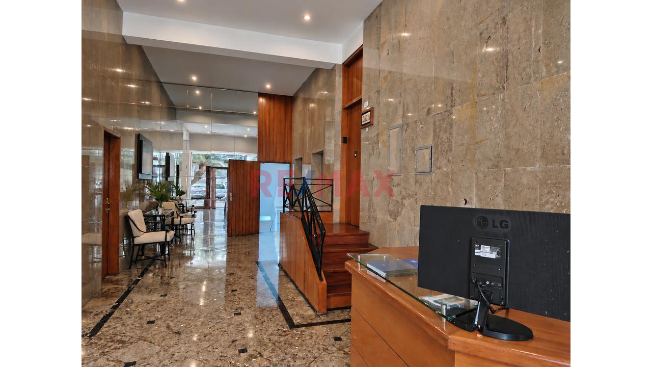 Exclusivo Departamento Con Vista Al Golf - 18