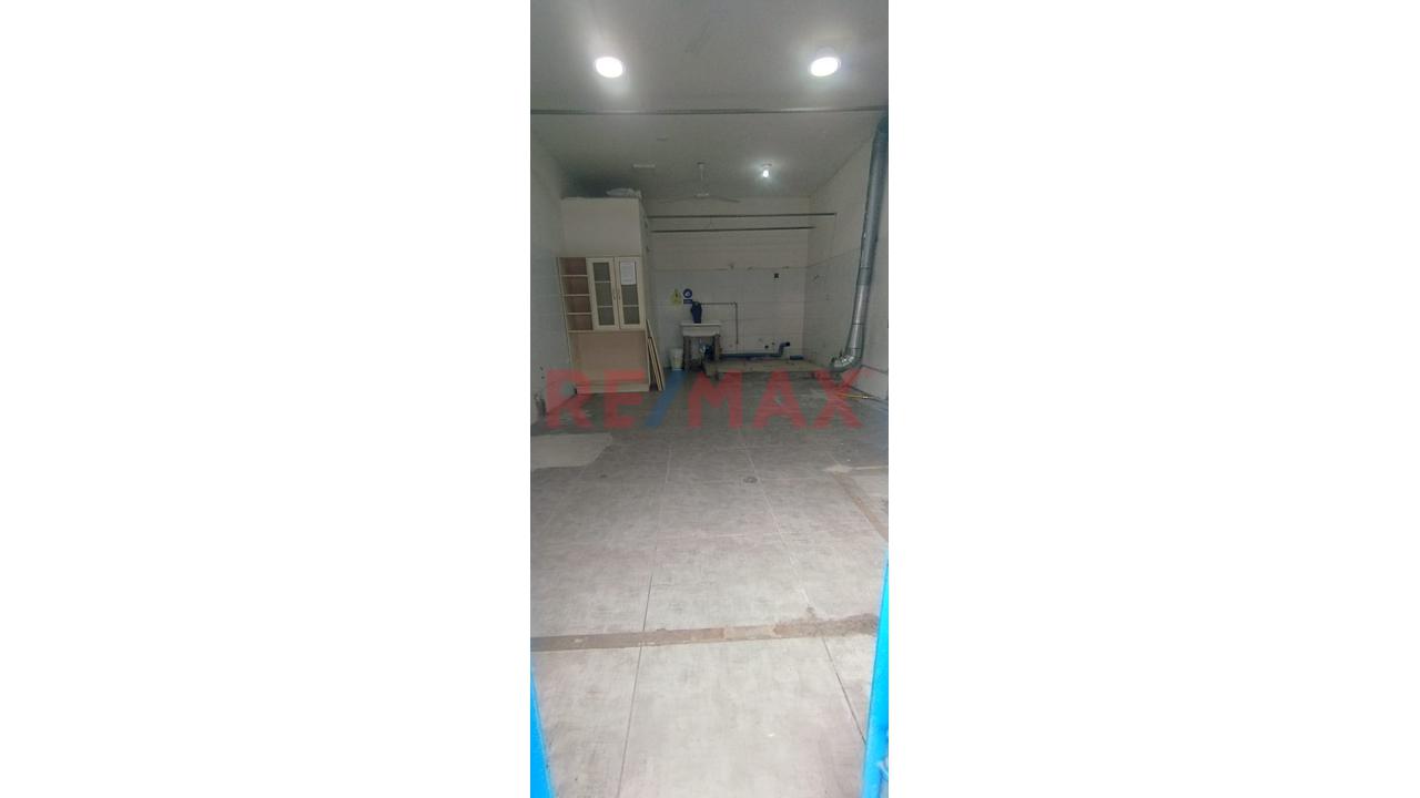 Alquilo Local Comercial En Surquillo — foto 3