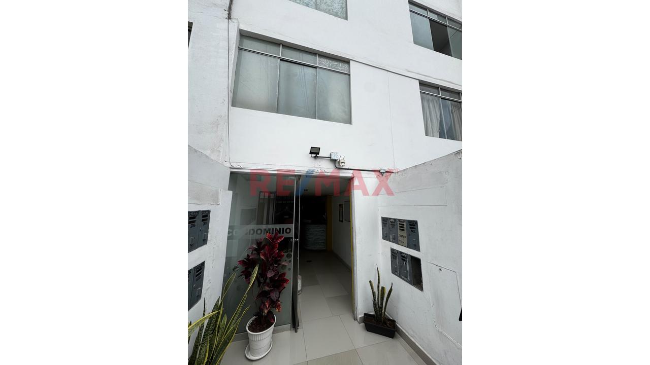 š” Alquiler De Departamento En Primer Piso | 3 Dormitorios | 70.65 M² | Chorrillos | S/ 1,450 Mensuales - 2