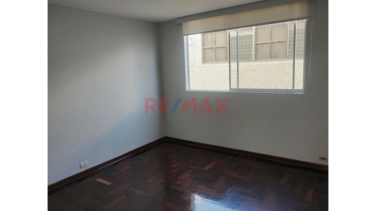 🏡 Vive Cerca Del Mar, Los Parques Y Todo Lo Que Necesitas Casa De 2 Pisos , En Magdalena Del Mar, Límite Con San Isidro. — foto 9