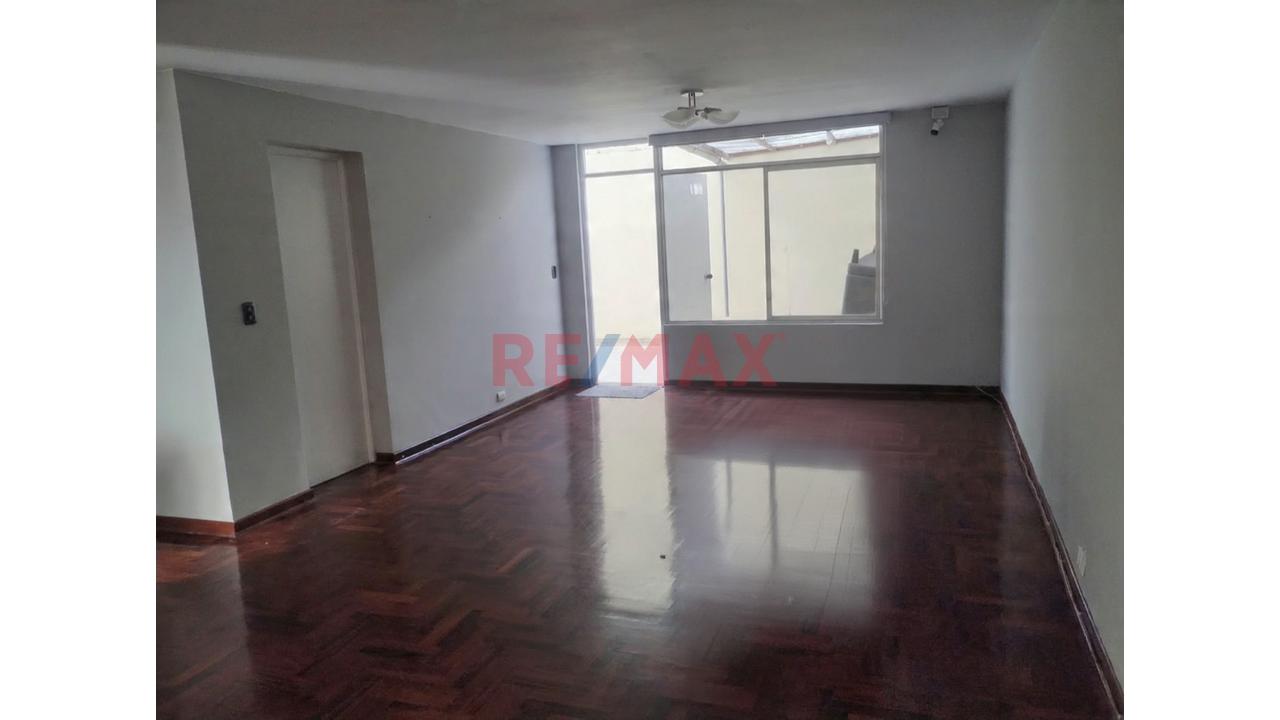 🏡 Vive Cerca Del Mar, Los Parques Y Todo Lo Que Necesitas Casa De 2 Pisos , En Magdalena Del Mar, Límite Con San Isidro. — foto 4