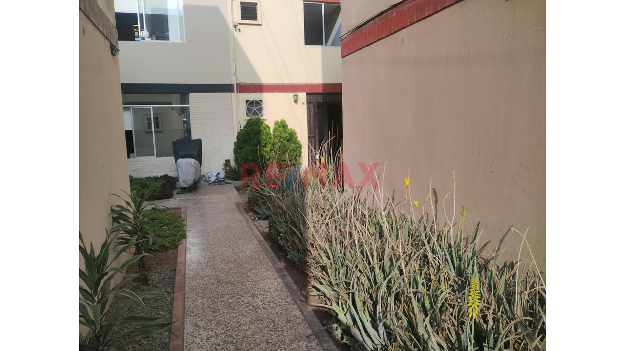 🏡 Vive Cerca Del Mar, Los Parques Y Todo Lo Que Necesitas Casa De 2 Pisos , En Magdalena Del Mar, Límite Con San Isidro. — foto 3