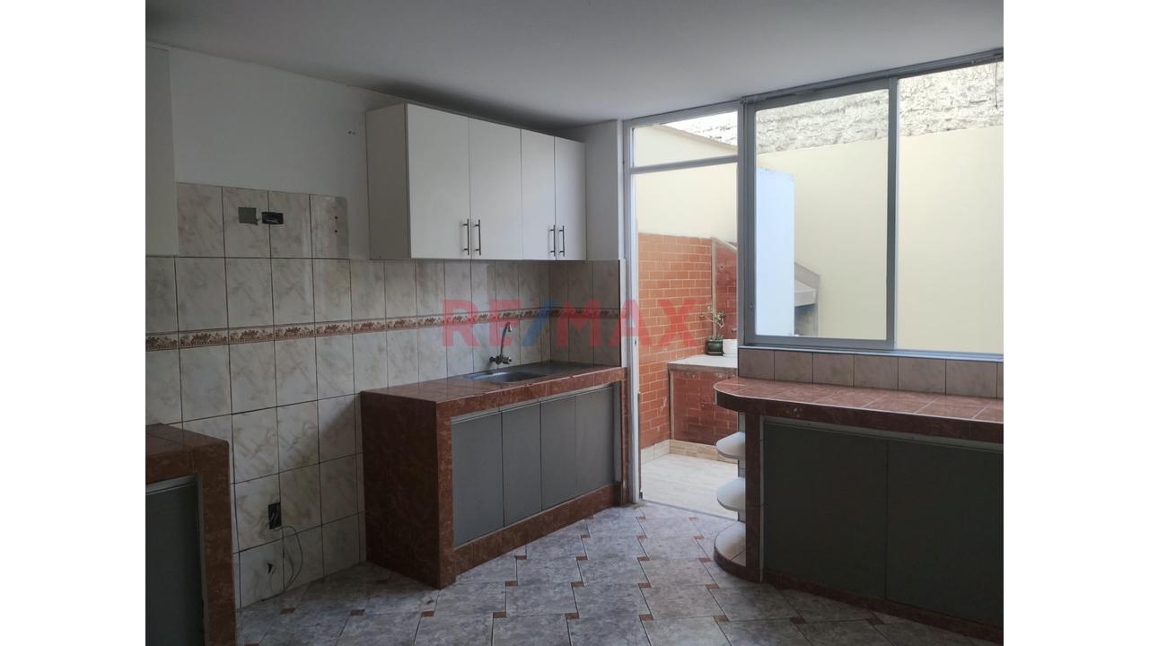 🏡 Vive Cerca Del Mar, Los Parques Y Todo Lo Que Necesitas Casa De 2 Pisos , En Magdalena Del Mar, Límite Con San Isidro. — foto 12