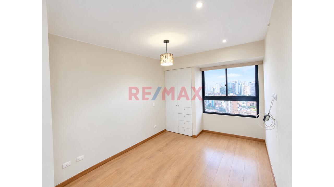 Departamento Con Estacionamiento En Av. Salaverry | Pet Friendly | Vista Panorámica — foto 10