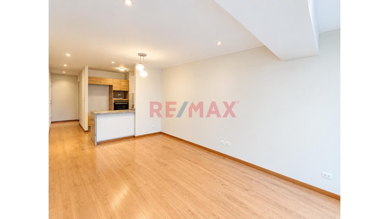 Departamento Con Estacionamiento En Av. Salaverry | Pet Friendly | Vista Panorámica — foto 3