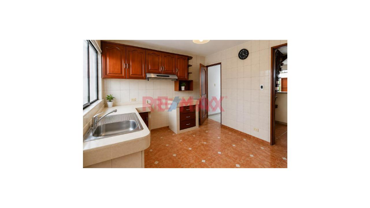 Venta Casa En Salamanca (Alt. Cuadra 13 Av. Quechuas) — foto 6
