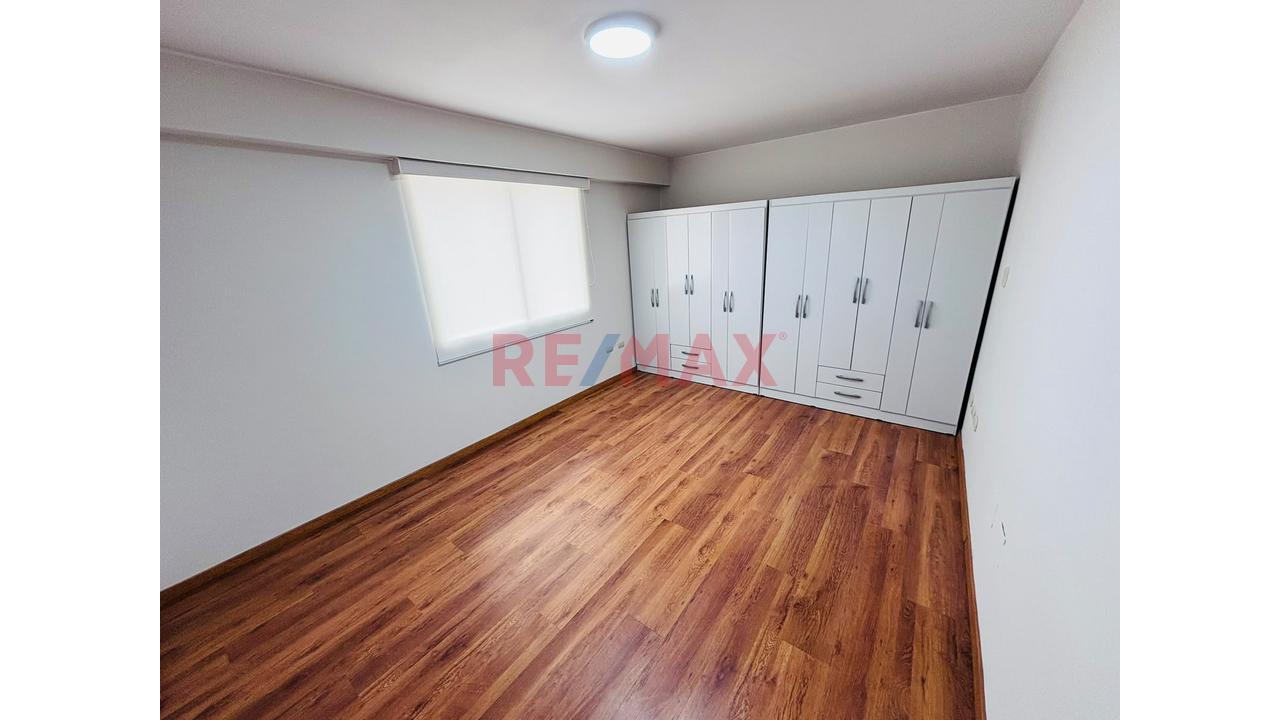 Oportunidad Dpto. Y Depósito En Venta En Barrio Medico Surquillo - 17
