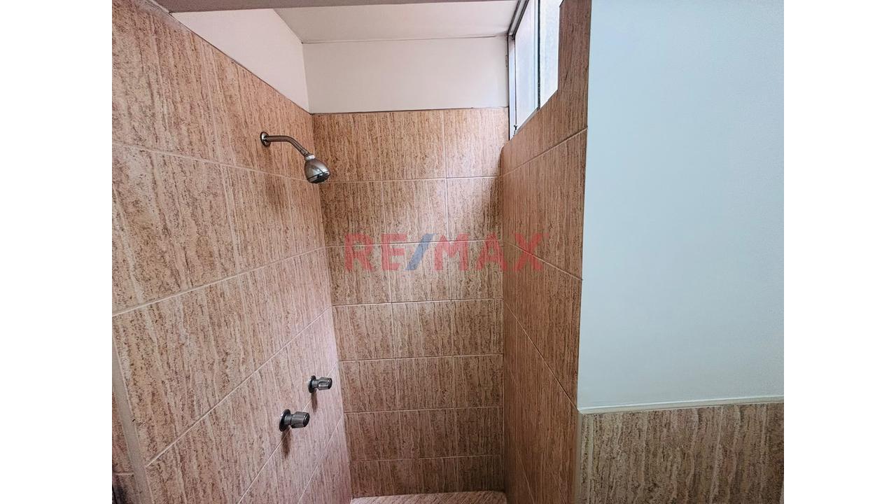 Oportunidad Dpto. Y Depósito En Venta En Barrio Medico Surquillo - 16