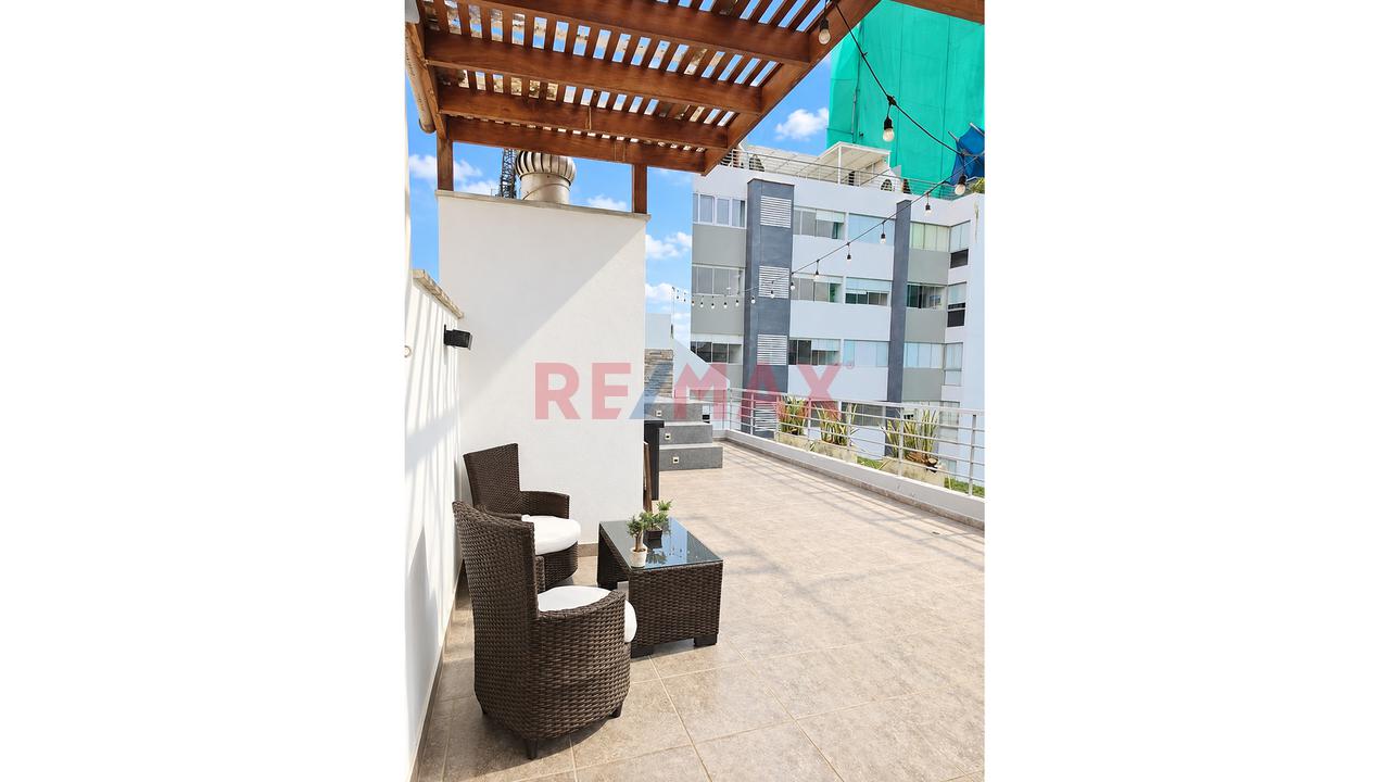 Dúplex Penthouse Amoblado Con Terraza Y Jacuzzi En Alquiler En Miraflores - 16
