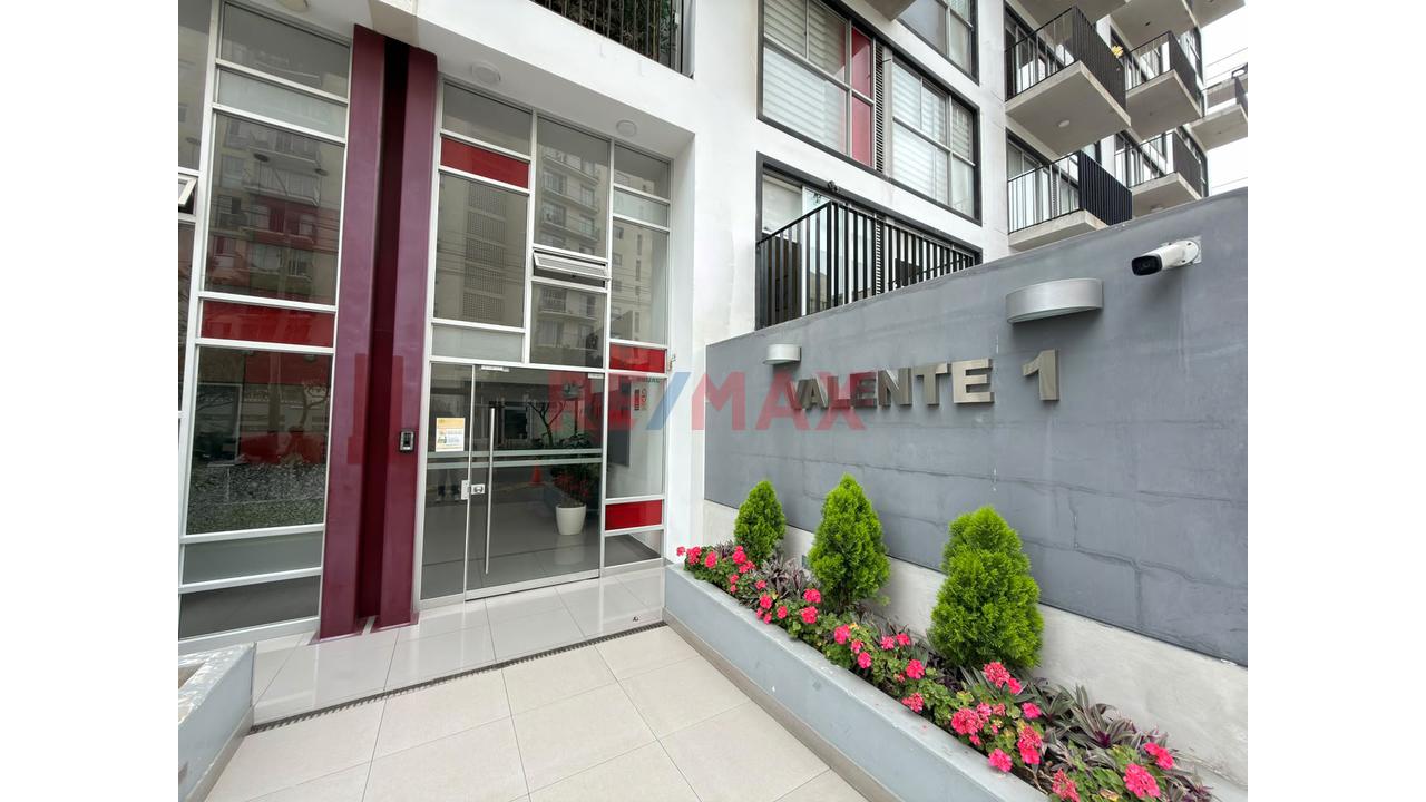 Alquilo - Departamento + Estacionamiento -Edif. Valente -Sm! — foto 9