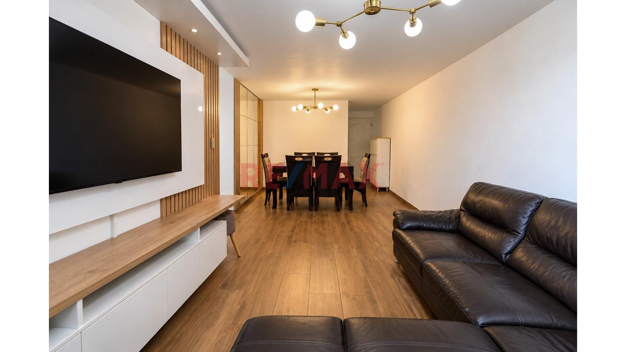 Se Vende Departamento En 1Er Piso Con Jardin Interior En Condominio Las Torres De Los Olivos — foto 2