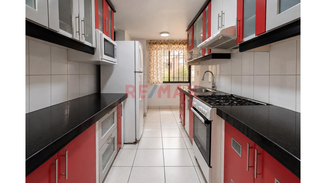Se Vende Departamento En 1Er Piso Con Jardin Interior En Condominio Las Torres De Los Olivos — foto 3