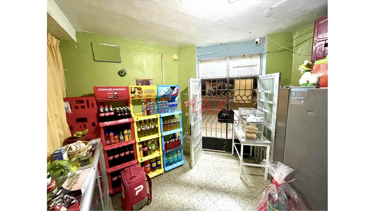 Local En Esquina - Calle Diego Ferré - 3