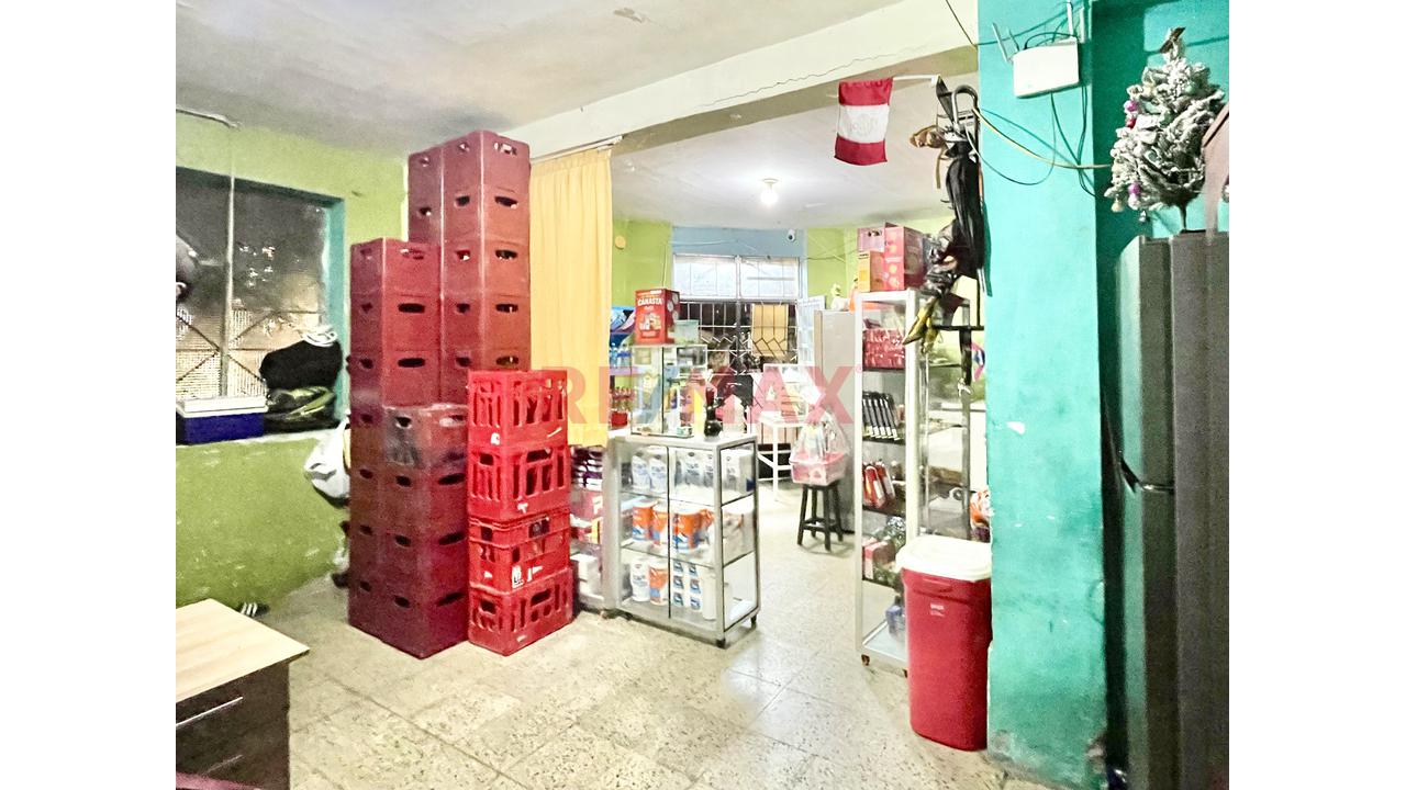 Local En Esquina - Calle Diego Ferré - 4