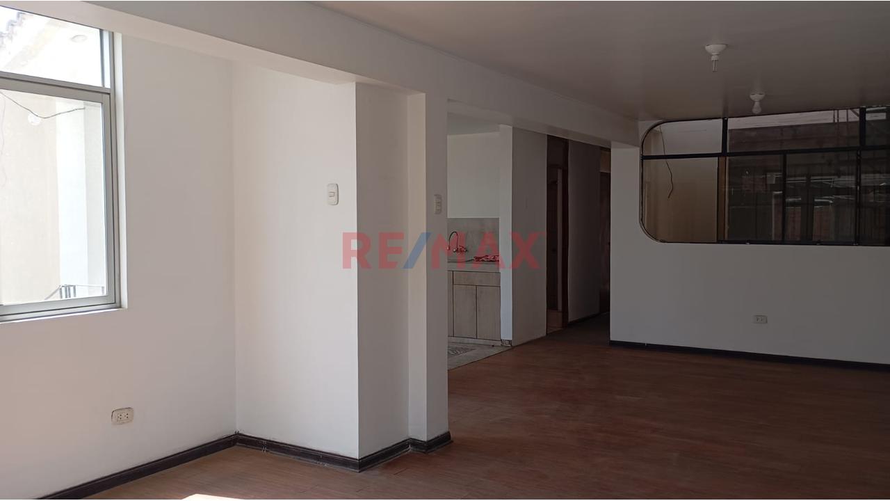 Estilo De Vida Y Espacio Único! Departamento En 2Do Piso + Amplia Terraza Exclusiva Y Gas Natural En Los Viñedos De Santa María - 4
