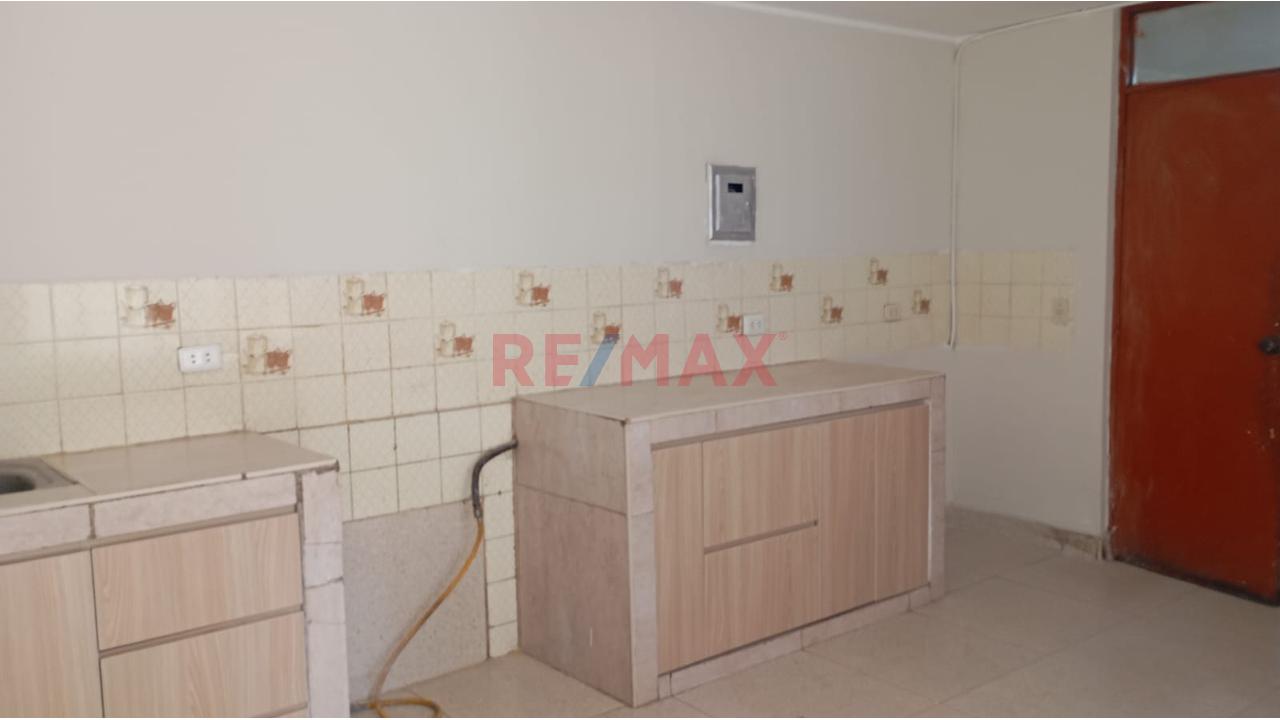 ¡Oportunidad Única! Departamento En 1Er Piso Independiente Con Cochera Y Gas Natural En Los Viñedos De Santa María — foto 6