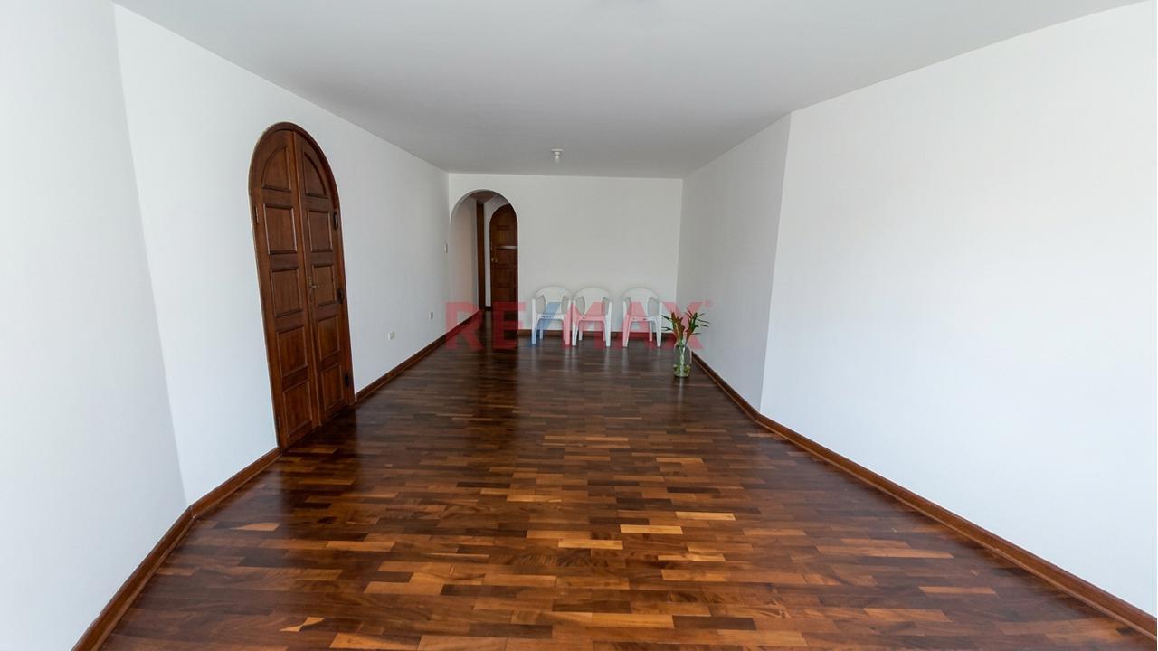 Se Alquila Lindo Departamento En Barranco 73 M2 *Piso 3 *Ubicación Privilegiada *Pedro De Osma *A Un Paso De Todo — foto 3