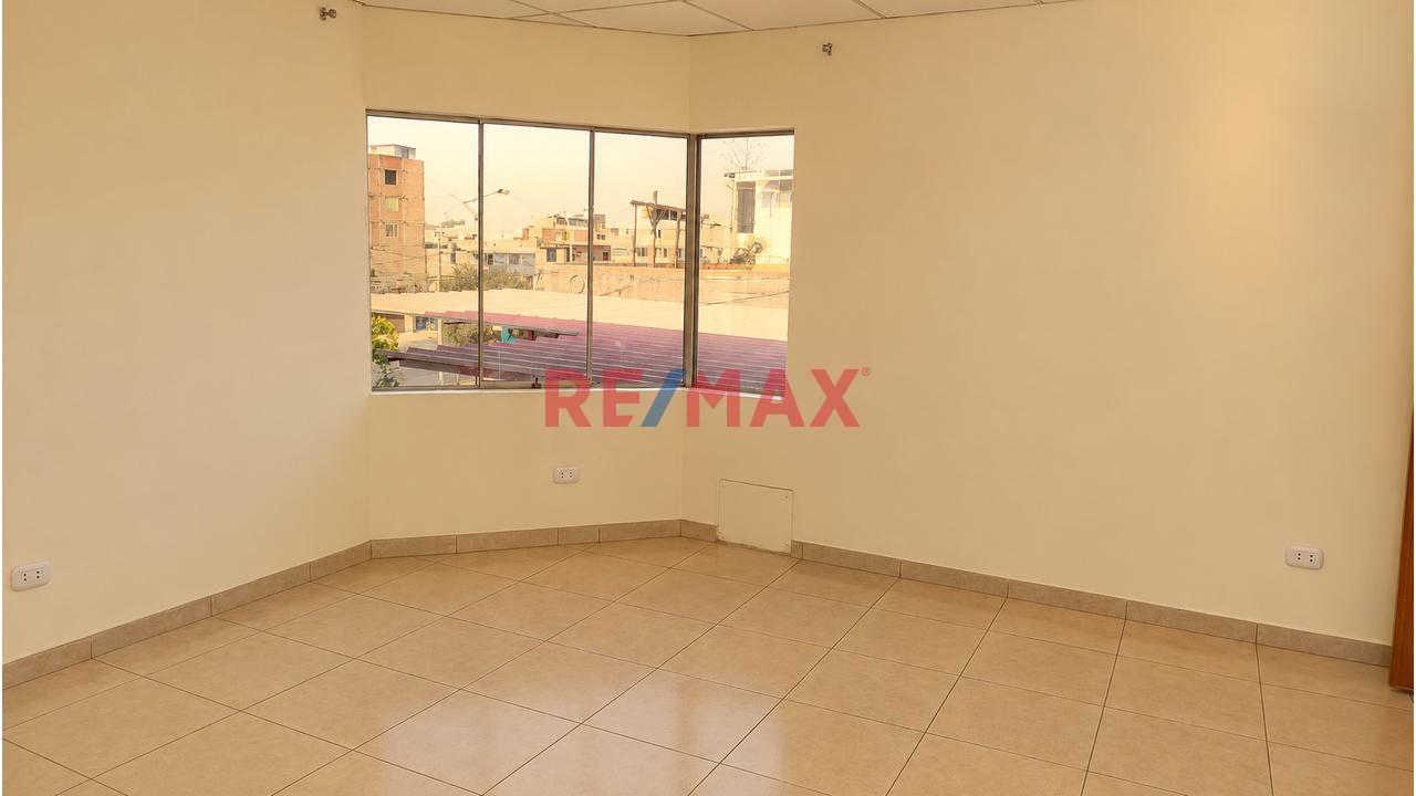 🏢 ¡Alquila Oficina De 70 M² En Excelente Ubicación En Los Olivos! - 1