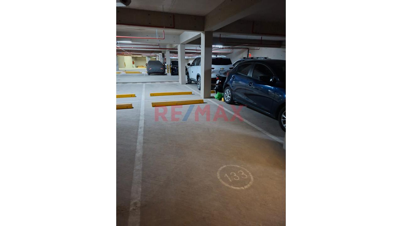 Departamento En Alquiler "Condominio Los Parques" — foto 9