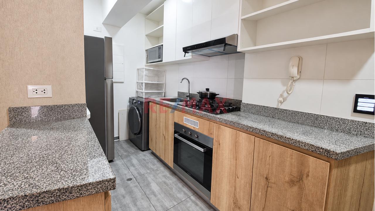 Venta De Impecable Departamento En Surco - Seminuevo — foto 9