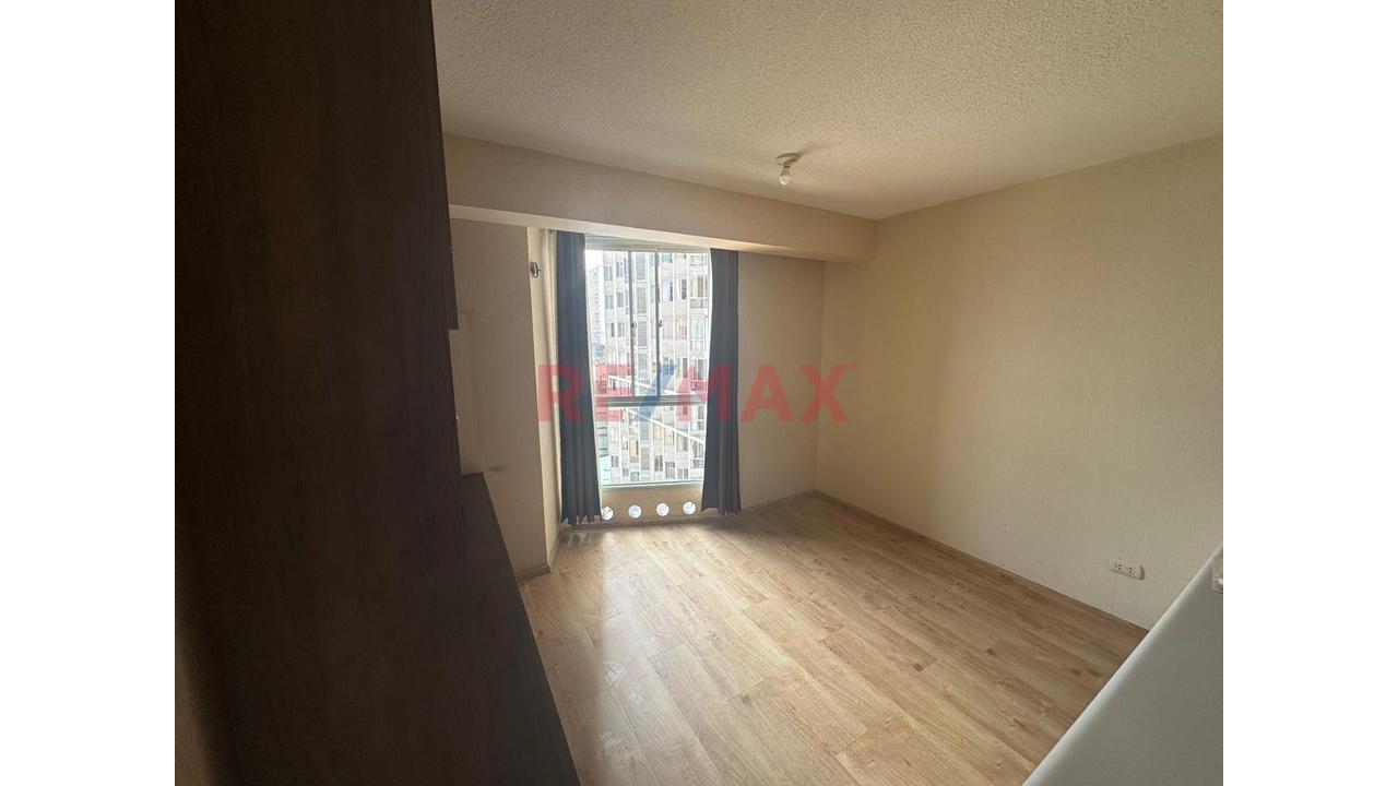 Alquilo Departamento En Av. Colonial - 1400 Soles — foto 8