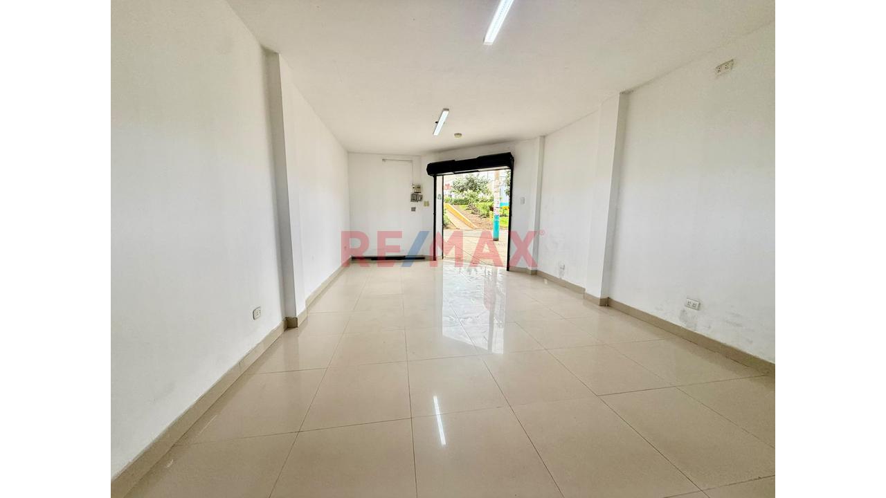 Alquilo Local Comercial 32Mt2, 1Er Piso, Villa María Del Triunfo - 6