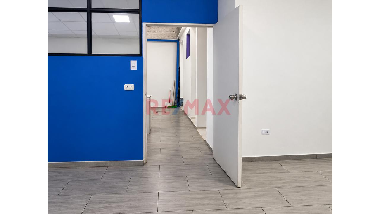 🏢🔥 ¡El Espacio Ideal Para Tu Negocio Está En Villa Periodista, Cusco! - 5