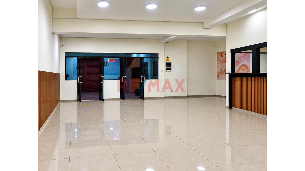 🏢🔥 ¡El Espacio Ideal Para Tu Negocio Está En Villa Periodista, Cusco! - 3